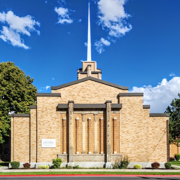 The Prairie Style in LDS Architecture LDS Meetinghouse Architecture